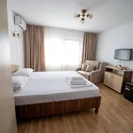 Casa Voicu 3* אפורי נורד